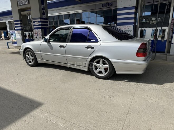 Mercedes C 180-8