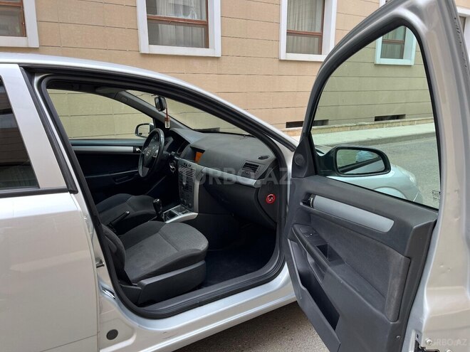 Opel Astra 2009, 233,000 km - 1.3 l - Bakı