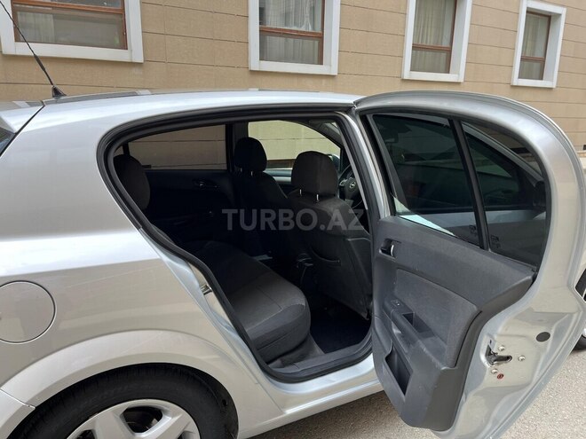 Opel Astra 2009, 233,000 km - 1.3 l - Bakı