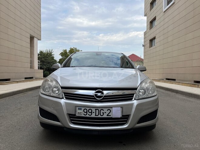 Opel Astra 2009, 233,000 km - 1.3 l - Bakı