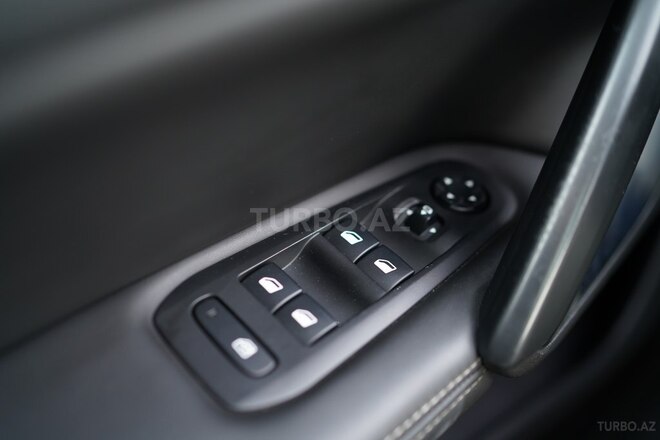 Peugeot 308 2016, 105,000 km - 1.6 l - Bakı