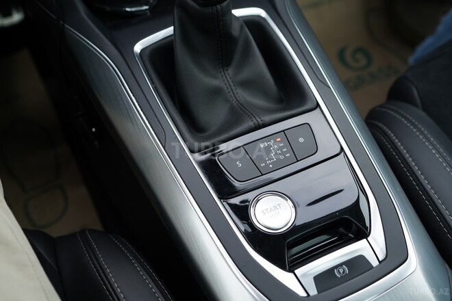 Peugeot 308 2016, 105,000 km - 1.6 l - Bakı