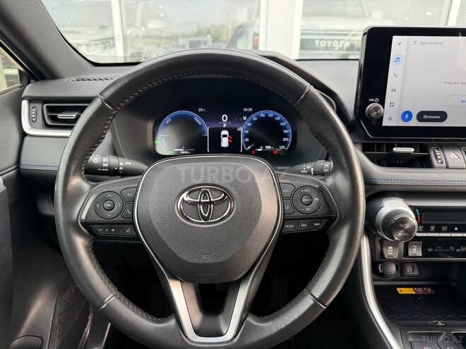 Toyota RAV4-16