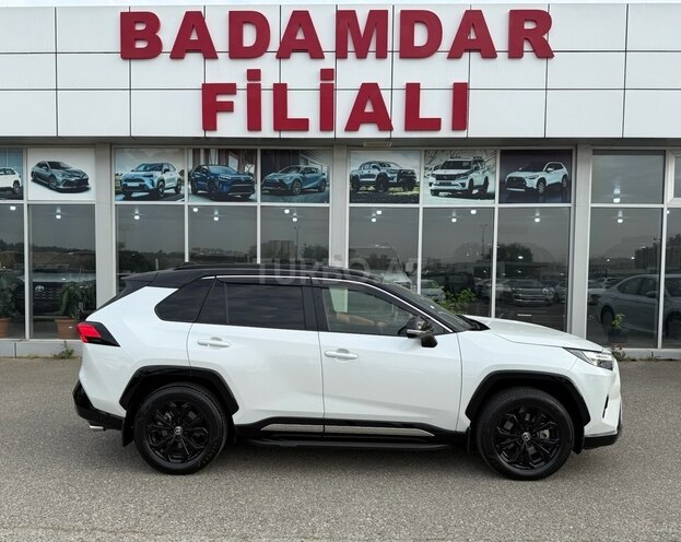 Toyota RAV4-5