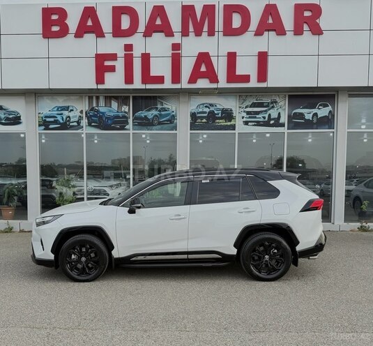 Toyota RAV4-6