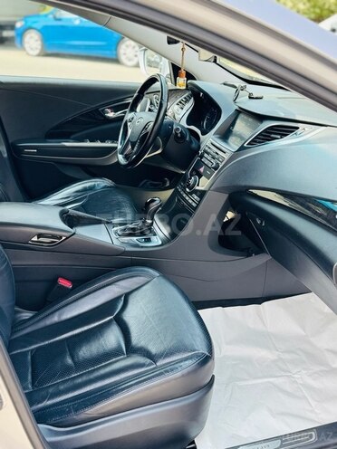 Hyundai Grandeur 2015, 256,000 km - 2.2 л - Bakı