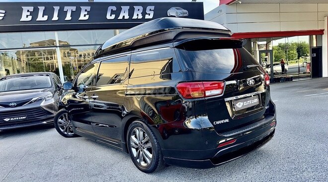 Kia Carnival-3