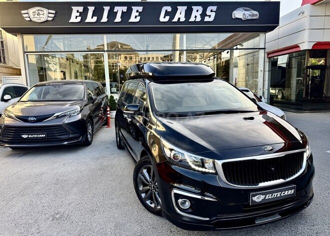 Kia Carnival-1