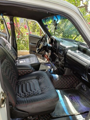 GAZ 24 1989, 164,000 km - 2.5 l - Bakı