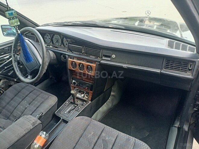 Mercedes 190 1993, 563,980 km - 2.0 л - Bakı