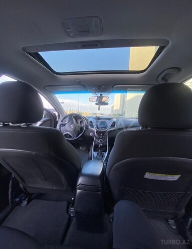 Hyundai Elantra 2015, 220,480 km - 1.8 l - Bakı