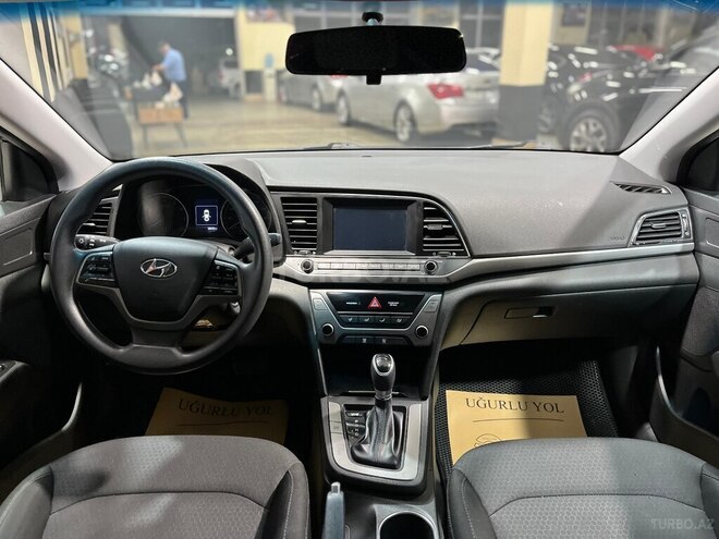 Hyundai Elantra 2018, 128,748 km - 2.0 l - Sumqayıt