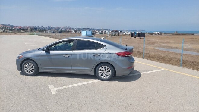 Hyundai Elantra 2016, 237,378 km - 2.0 л - Bakı