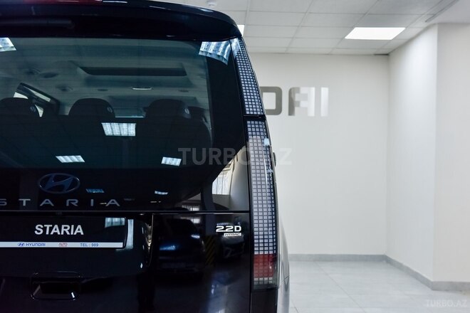 Hyundai Staria-8