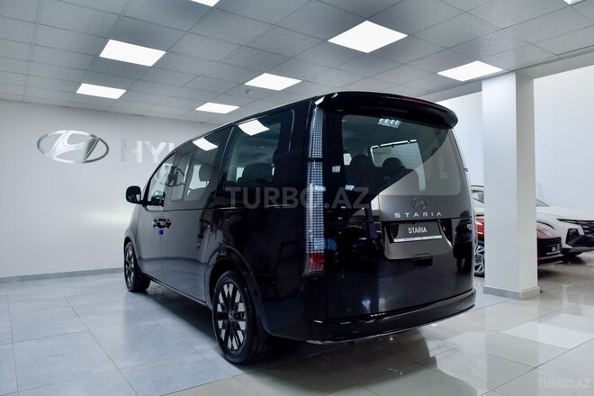 Hyundai Staria-39