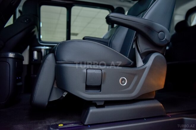 Hyundai Staria-20