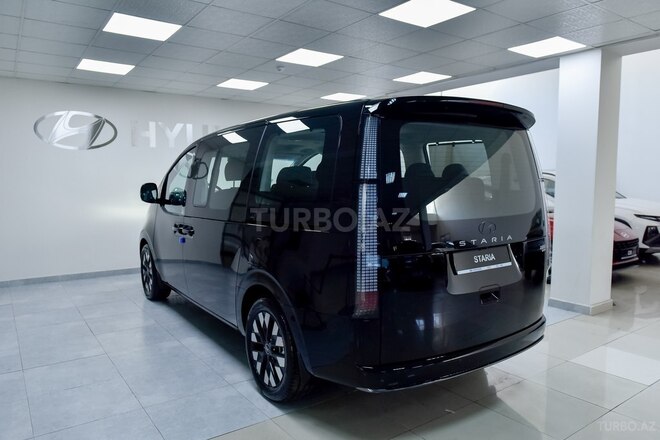 Hyundai Staria-40
