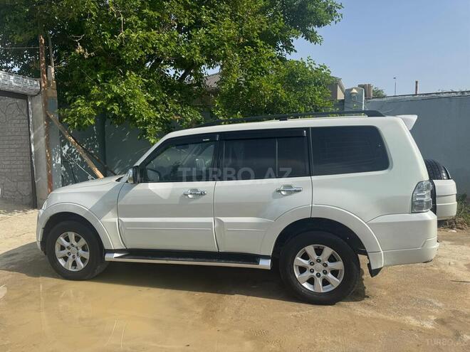 Mitsubishi Pajero 2010, 221,259 km - 3.5 л - Bakı
