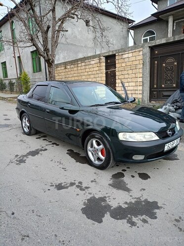 Opel Vectra 1997, 376,000 km - 2.0 l - Zaqatala