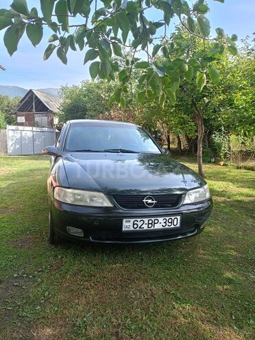 Opel Vectra 1997, 376,000 km - 2.0 l - Zaqatala