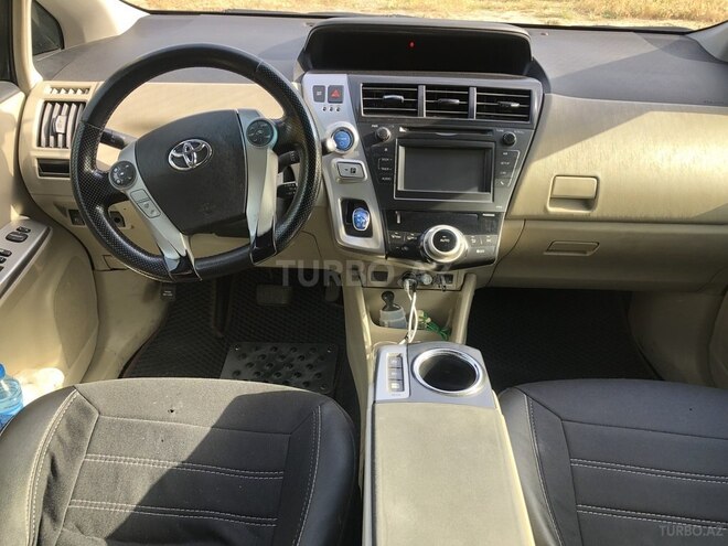 Toyota Prius V 2012, 288,000 km - 1.8 l - Bakı