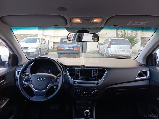 Hyundai Accent 2018, 159,000 km - 1.4 l - Bakı