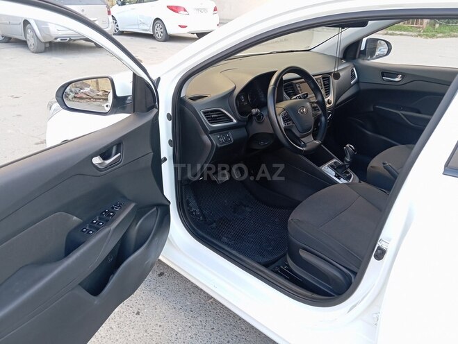 Hyundai Accent 2018, 159,000 km - 1.4 l - Bakı