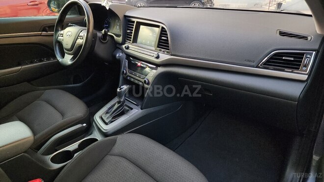 Hyundai Elantra 2018, 98,000 km - 2.0 l - Bakı