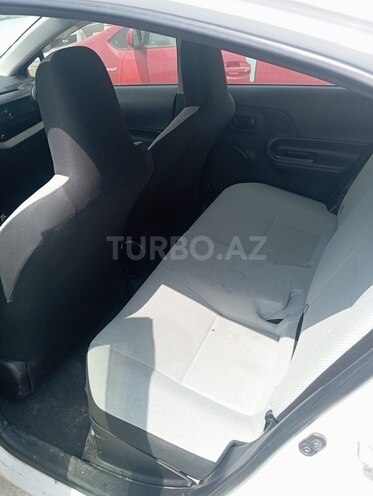 Toyota Aqua 2017, 180,000 km - 1.5 l - Bakı