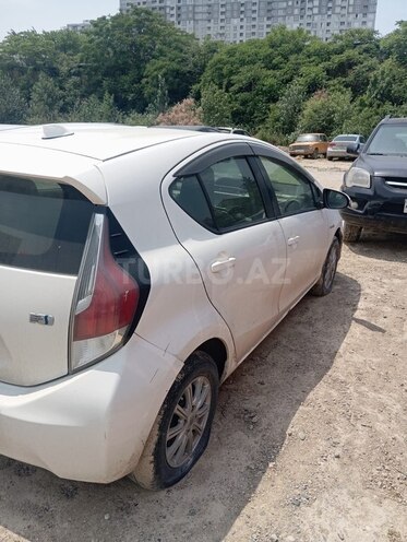 Toyota Aqua 2017, 180,000 km - 1.5 l - Bakı