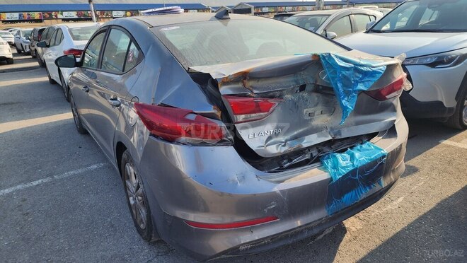 Hyundai Elantra 2018, 98,000 km - 2.0 l - Bakı