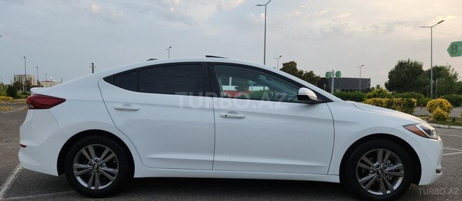 Hyundai Elantra 2017, 131,000 km - 2.0 l - Bakı