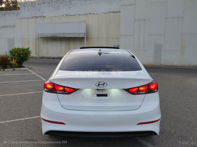 Hyundai Elantra 2017, 131,000 km - 2.0 l - Bakı
