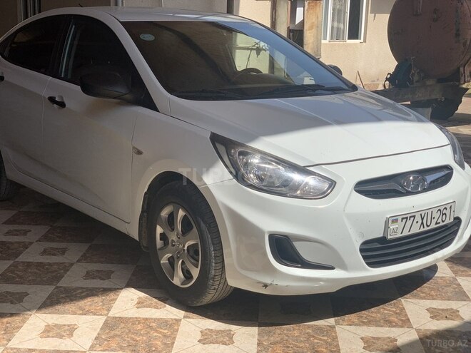 Hyundai Accent 2013, 210,000 km - 1.4 l - Bakı