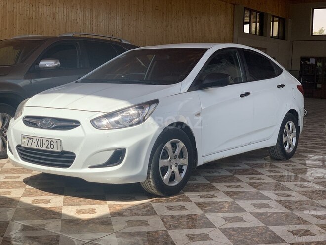 Hyundai Accent 2013, 210,000 km - 1.4 l - Bakı
