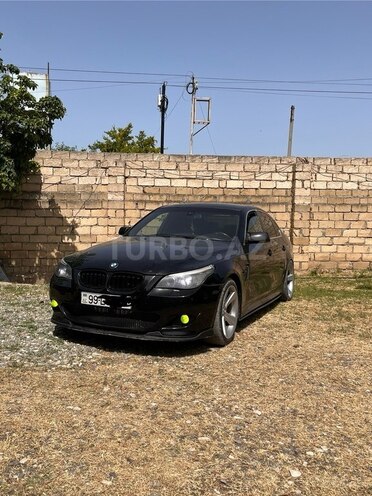 BMW 525 2007, 300,000 km - 2.5 l - Bakı