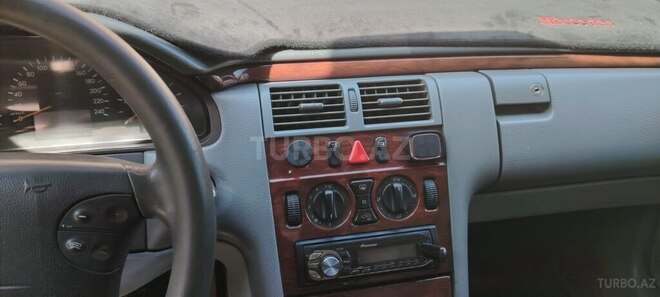 Mercedes E 220 d 1999, 555,000 km - 2.2 l - Sumqayıt