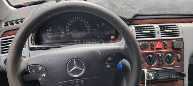 Mercedes E 220 d 1999, 555,000 km - 2.2 l - Sumqayıt