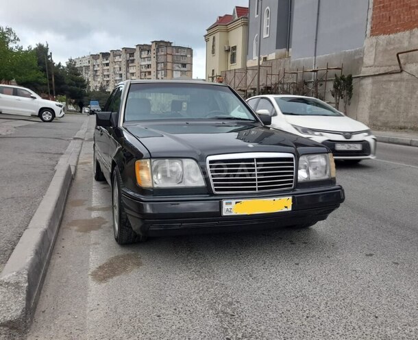 Mercedes E 220 1994, 357,000 km - 2.2 l - Bakı