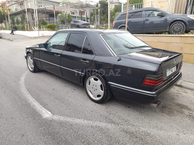 Mercedes E 220 1994, 357,000 km - 2.2 l - Bakı