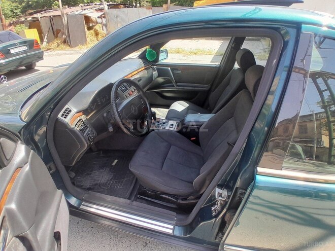 Mercedes E 240 1998, 308,211 km - 2.4 l - Bakı