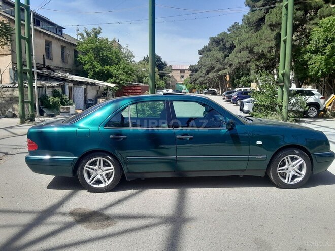Mercedes E 240 1998, 308,211 km - 2.4 l - Bakı