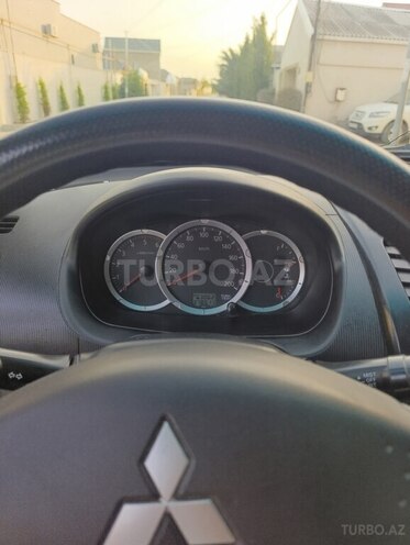 Mitsubishi L200 2014, 378,000 km - 2.5 l - Bakı