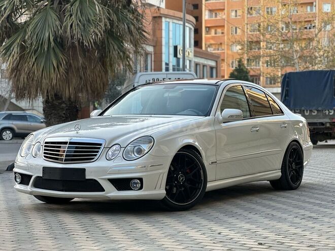 Mercedes E 240 2005, 310,000 km - 2.6 l - Bakı