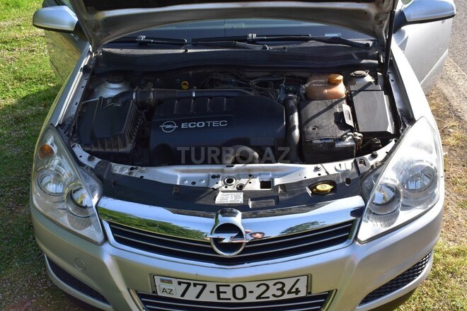 Opel Astra 2008, 300,000 km - 1.3 l - Lənkəran