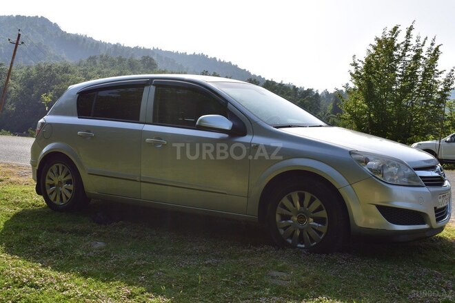 Opel Astra 2008, 300,000 km - 1.3 l - Lənkəran