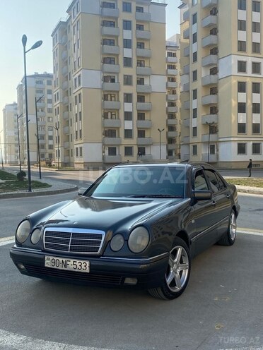Mercedes E 230 1996, 200,000 km - 2.3 l - Sumqayıt