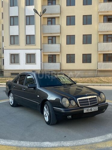 Mercedes E 230 1996, 200,000 km - 2.3 l - Sumqayıt