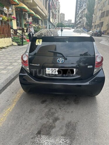 Toyota Prius C 2012, 370,149 km - 1.5 l - Bakı
