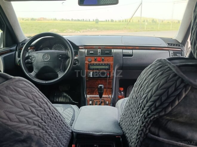 Mercedes E 220 d 1999, 460,000 km - 2.2 l - Tovuz